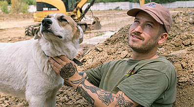 mera the Petfood Family Podcast Boell- Mann mit Hund